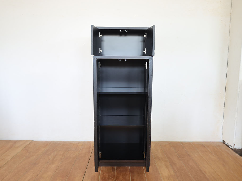 キャビネットの内部