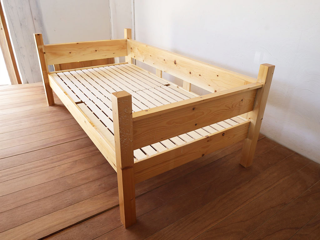 ロフトベッドの高さを抑えた