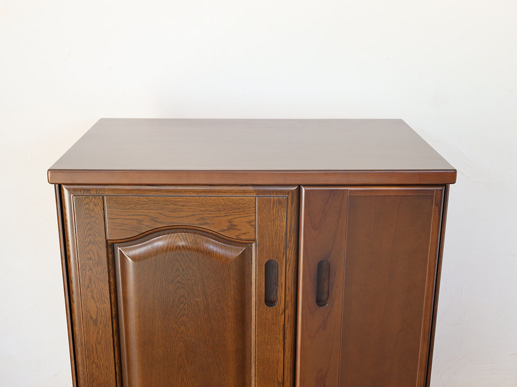 キャビネットの天板