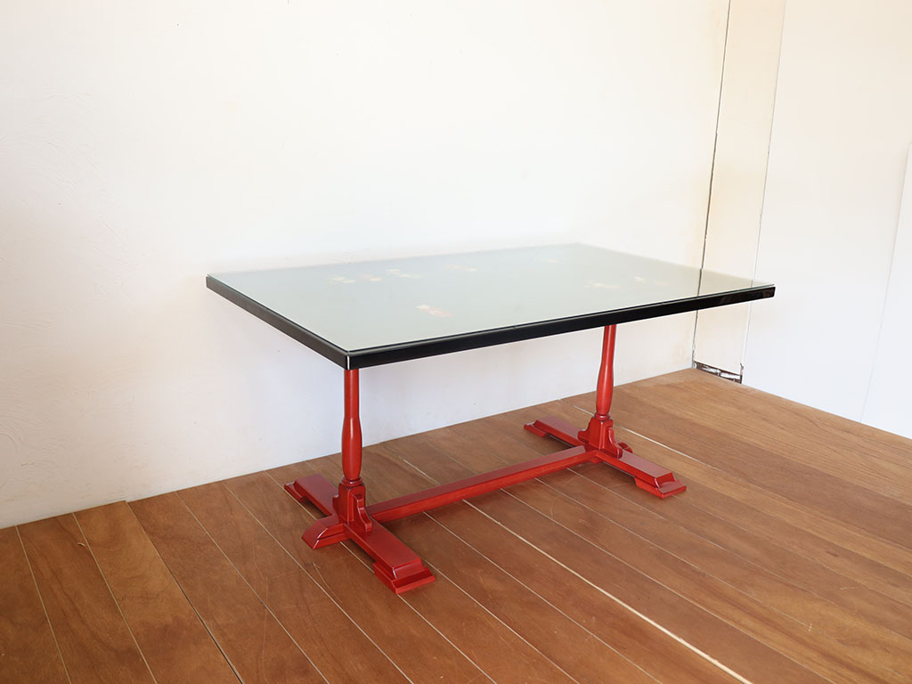 輪島漆塗りのダイニングテーブル