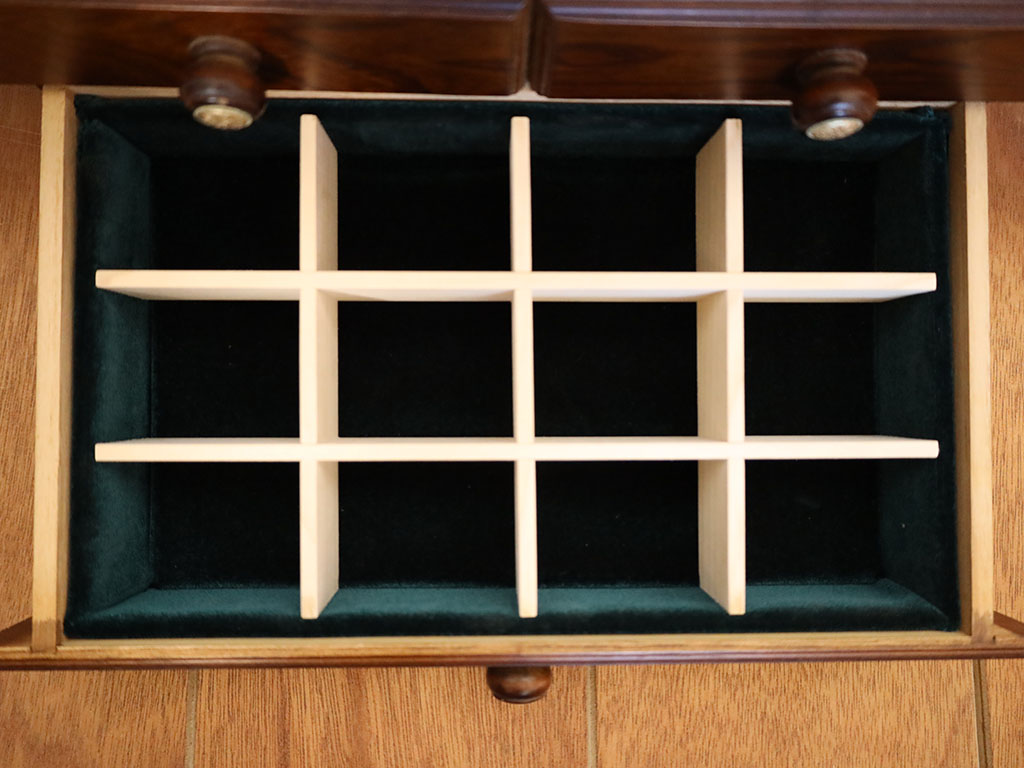 格子状の仕切り