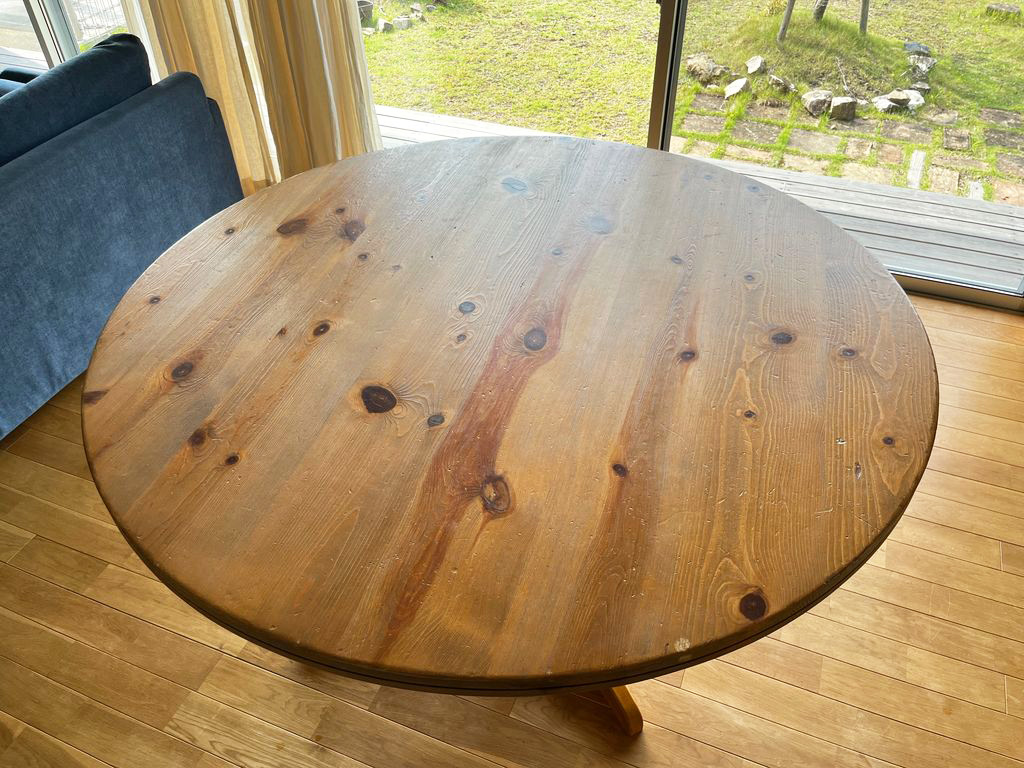 天板の傷はそのまま