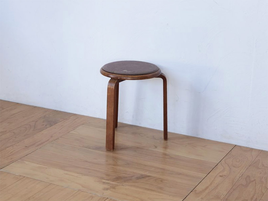 リメイク前のスツール