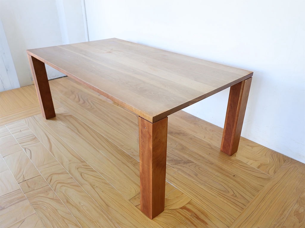 リメイク前のテーブル