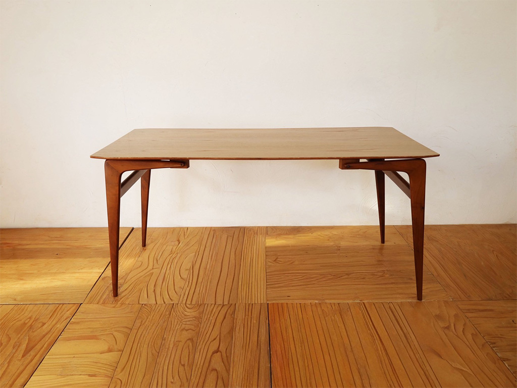 レストアしたテーブル