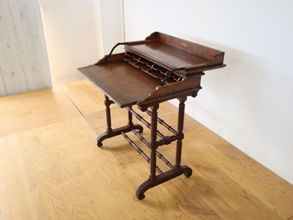 アンティークライティングビューロー