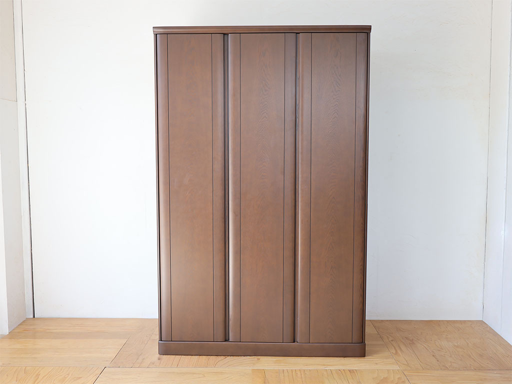 高さ2m超えのタンス