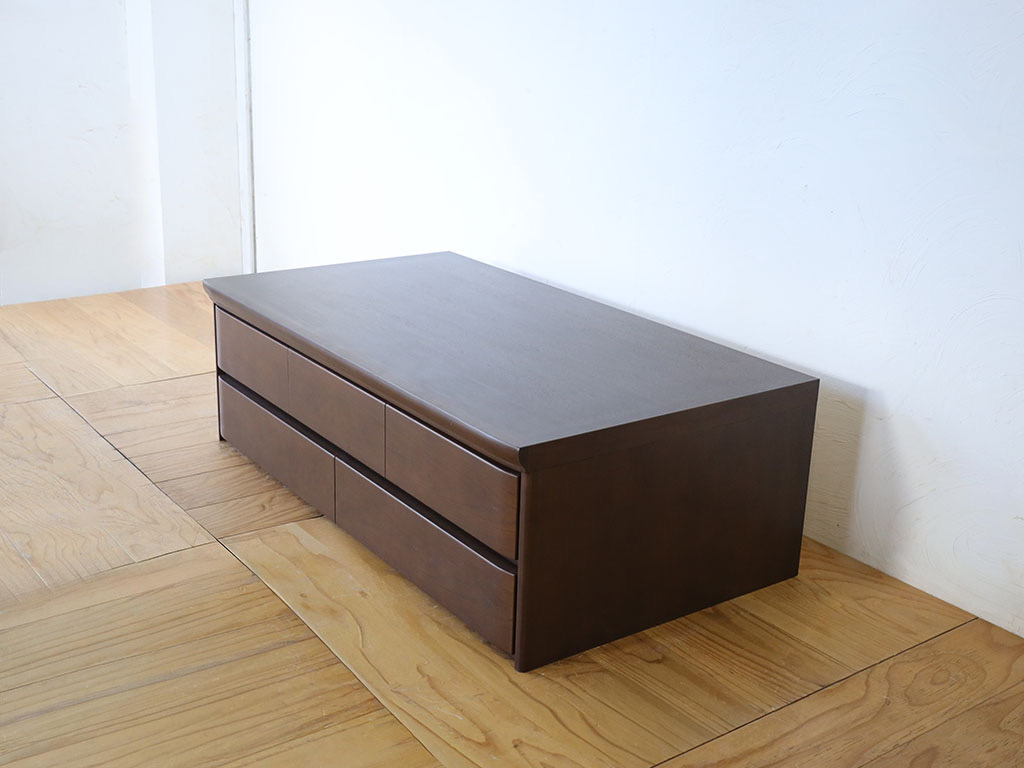 お着物収納部分をカット