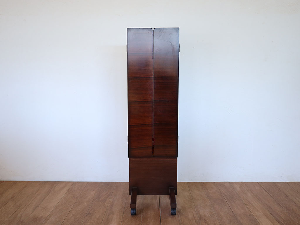 スタンドタイプの三面鏡