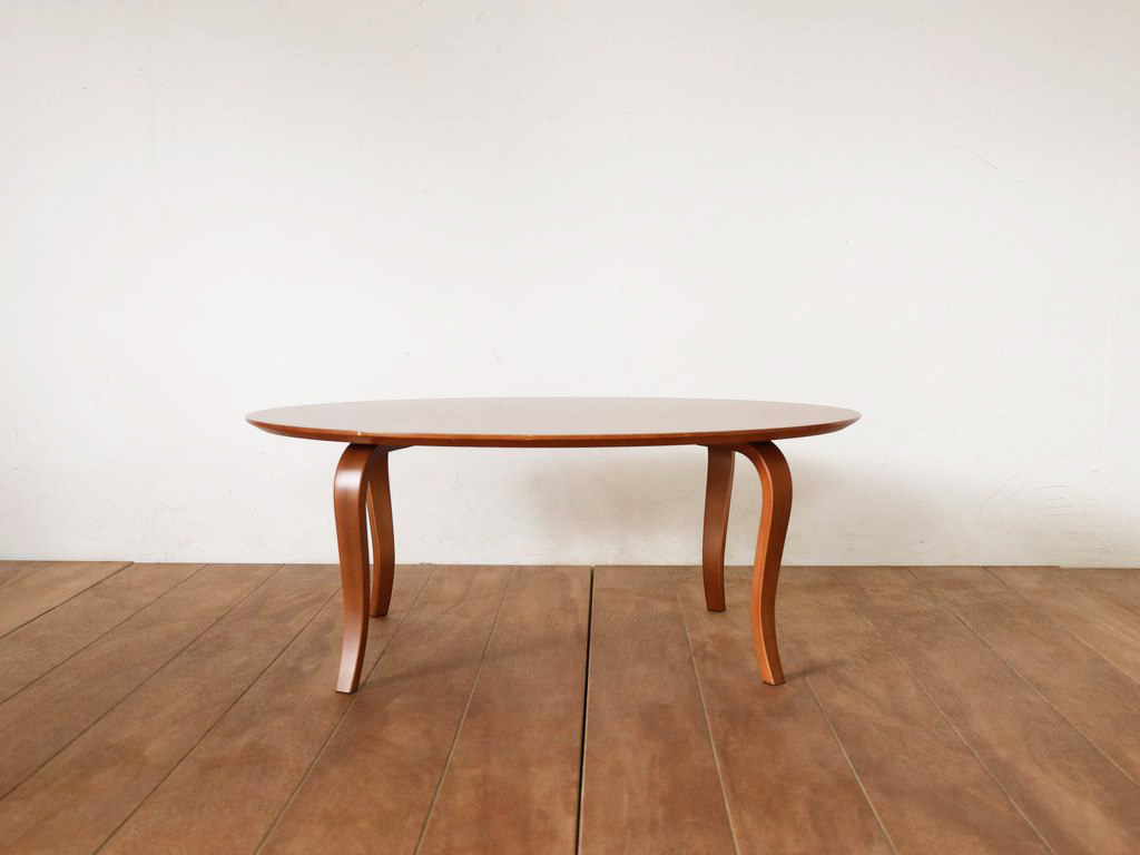 同じデザインの脚を新しく製作したローテーブル