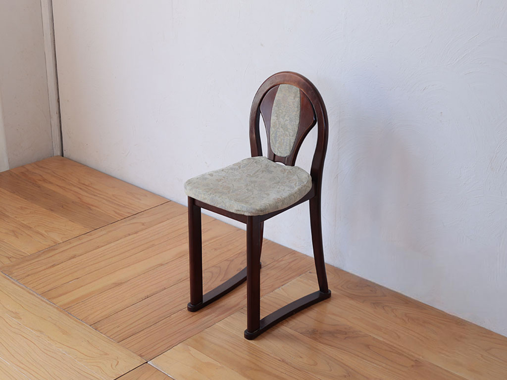 リメイク前の椅子
