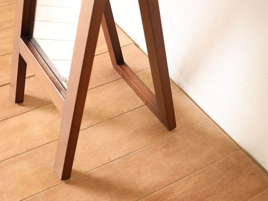 スタンドフレーム