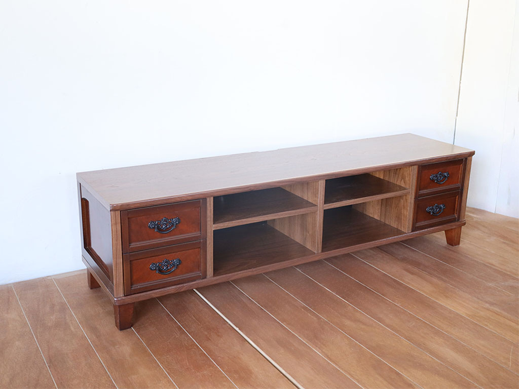 和タンスから作ったテレビボード