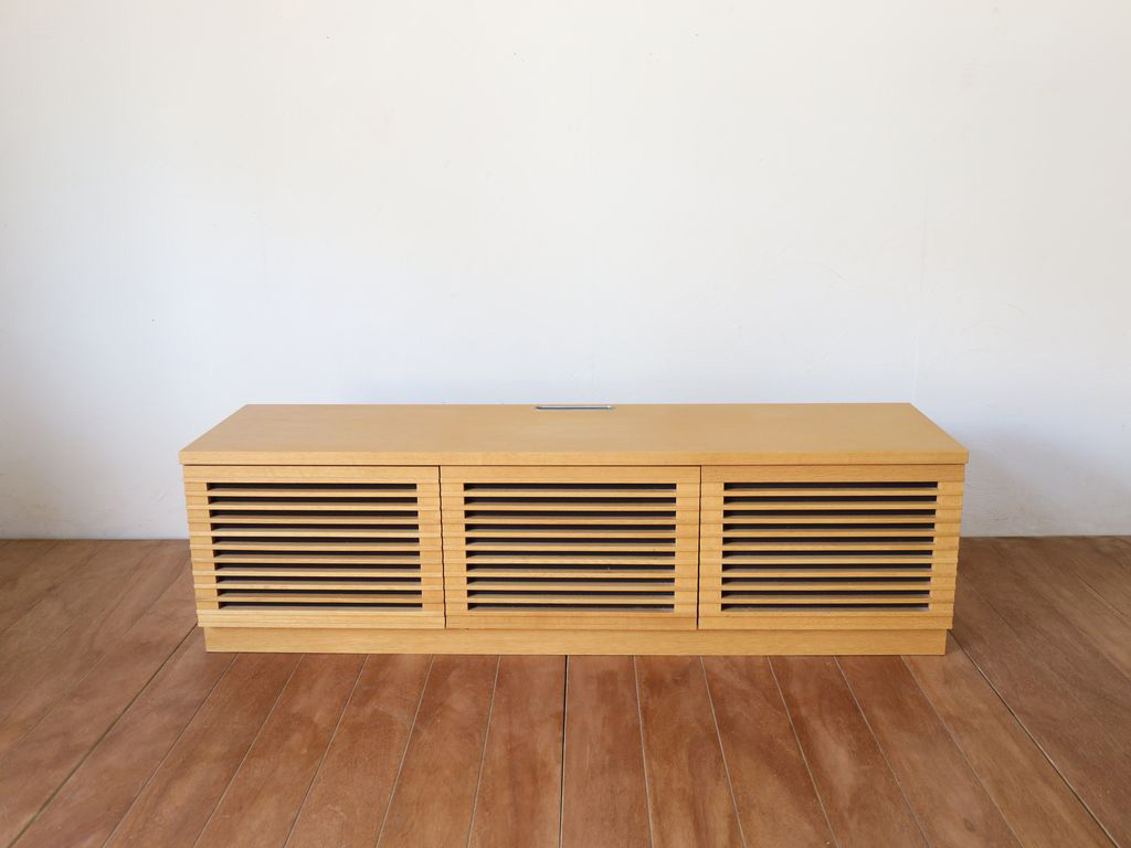 台輪構造のテレビボード