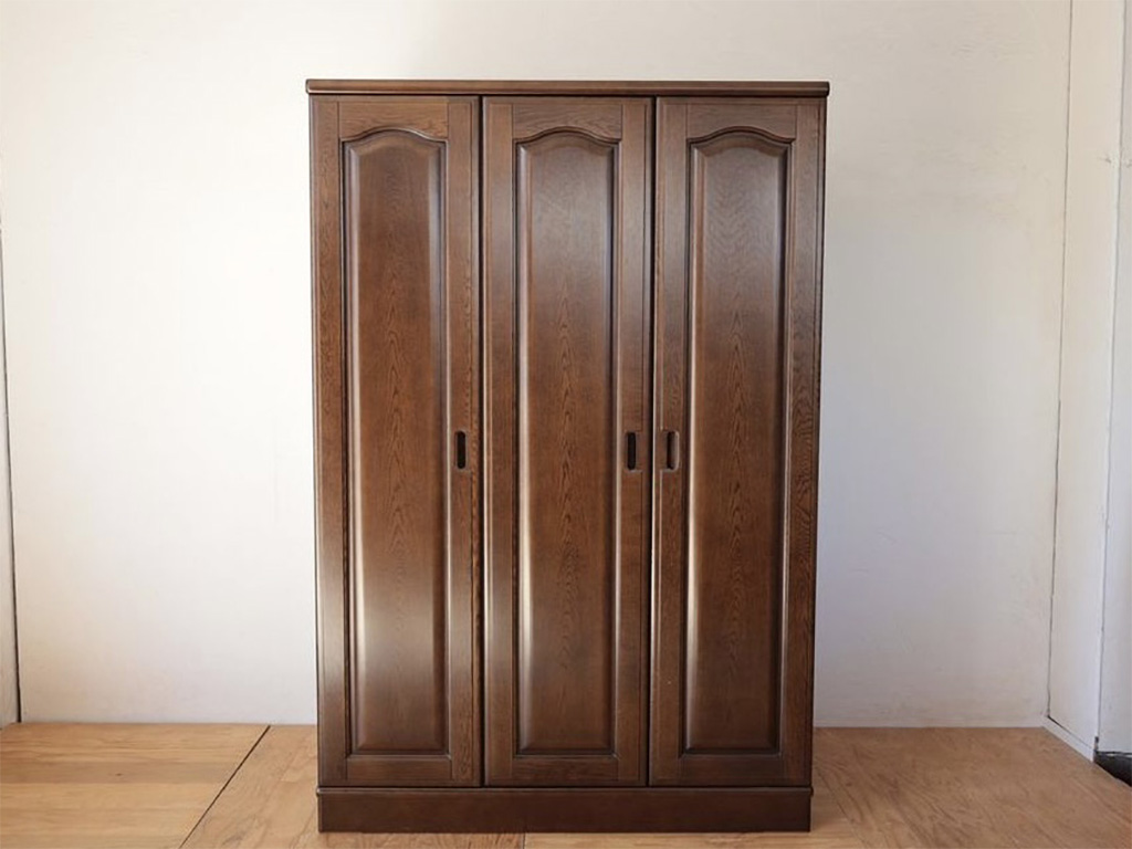 ３枚扉の婚礼タンス