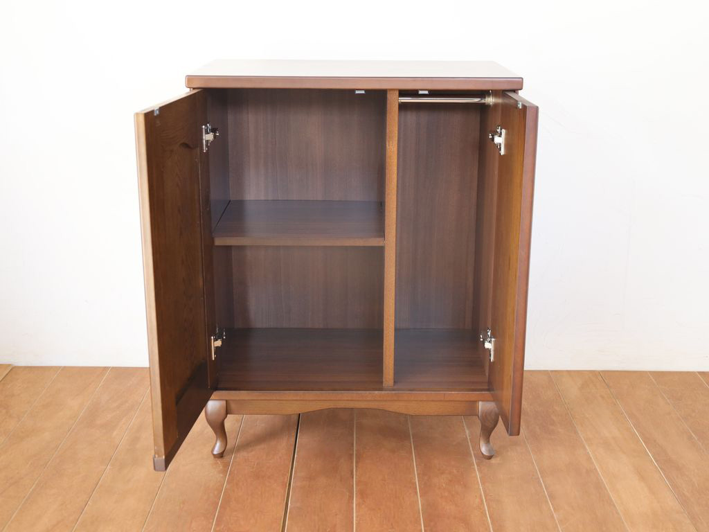 キャビネットの内部