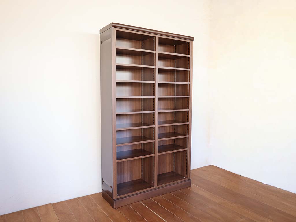 タンス扉を側板として活かした