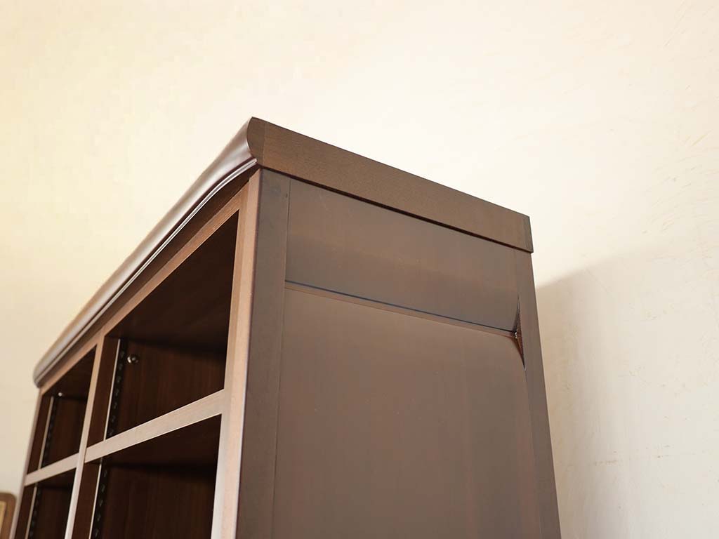 タンス扉の色褪せ部分をカットした