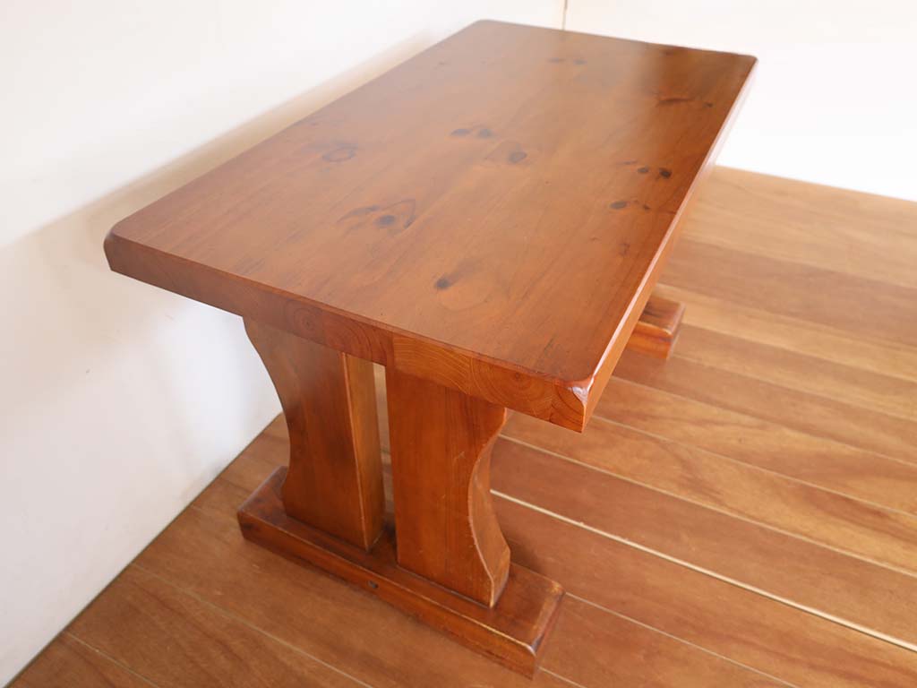 もとと同じように面取りした天板