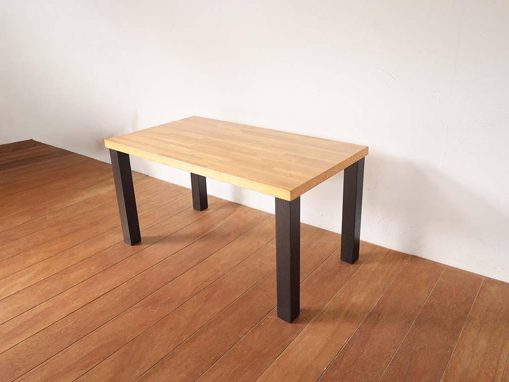 学習机の天板を活かしたおしゃれなテーブル