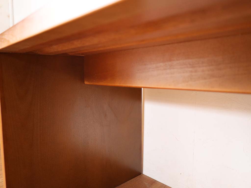 天板の裏側にもタンス扉