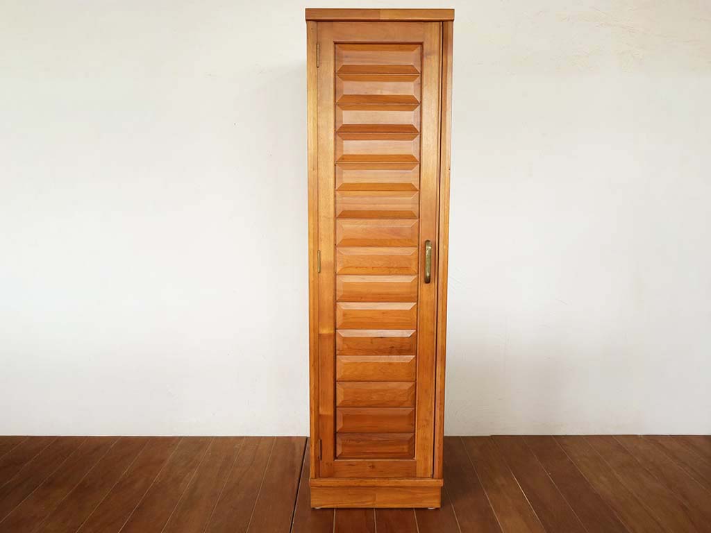 ロッカー型の洋服タンス