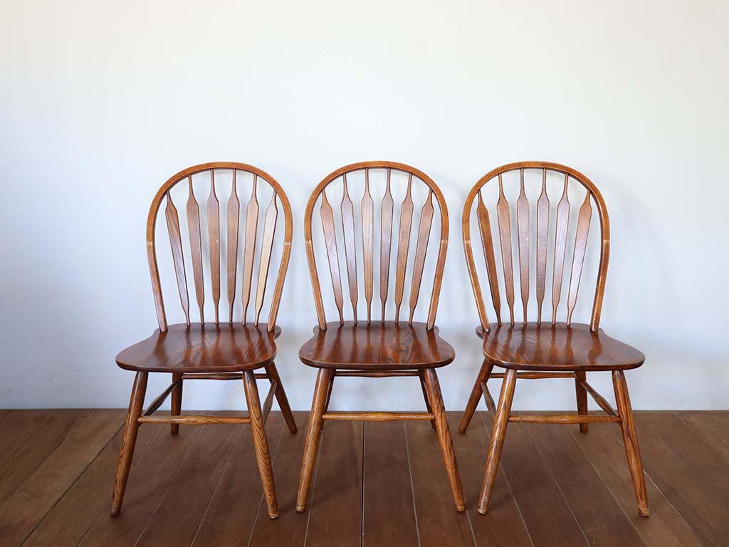 修理前のチェア