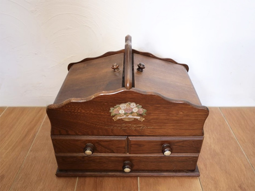 お気に入りの裁縫箱