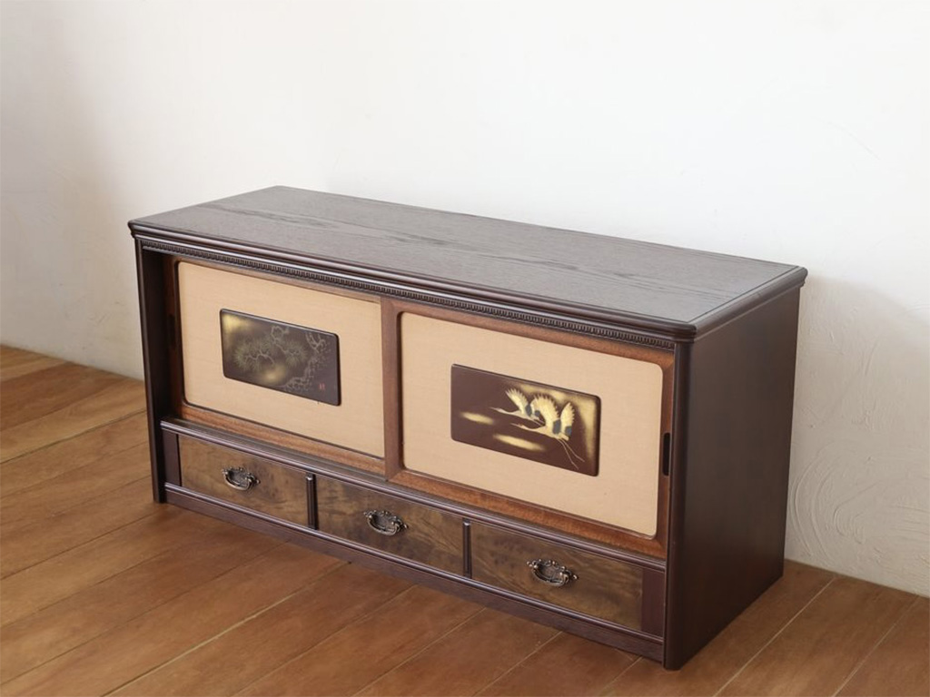 和タンスから作ったテレビボード