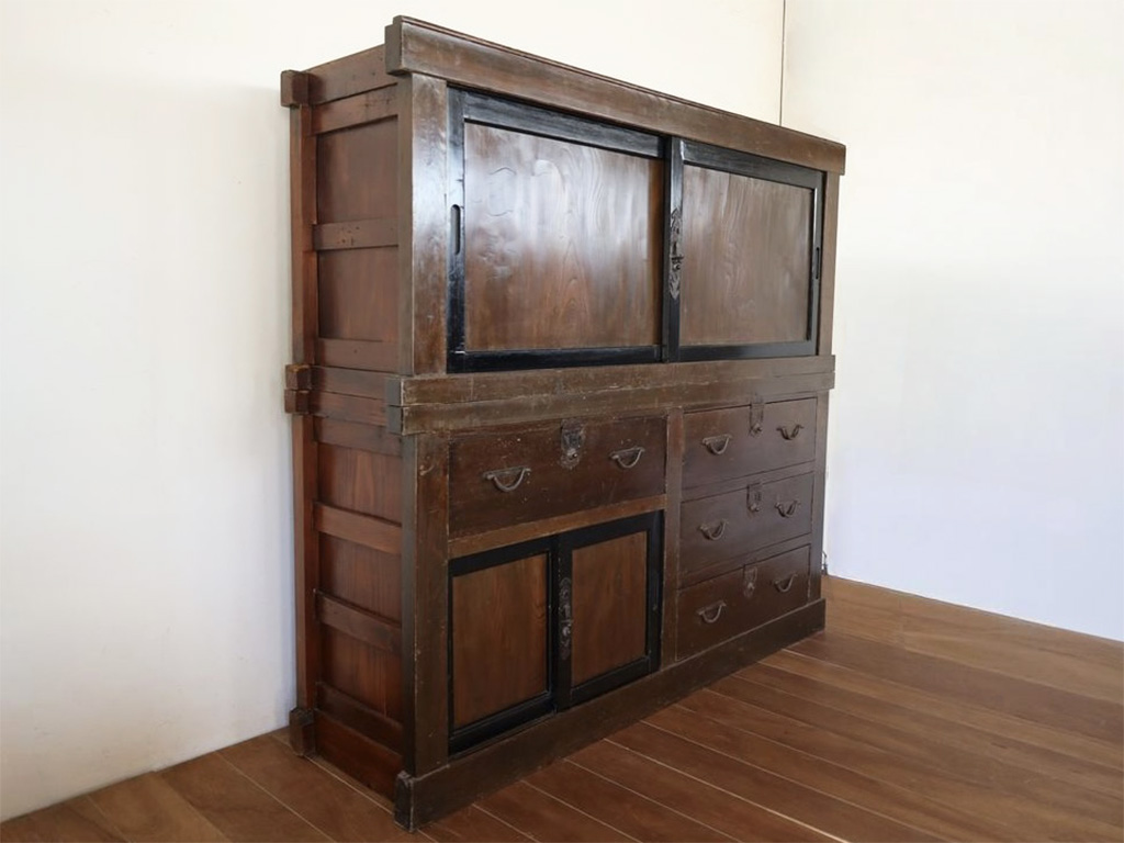 綺麗になった水屋箪笥