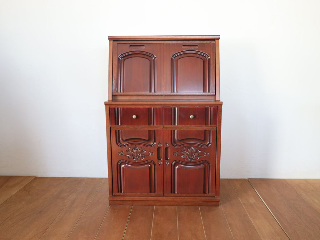 タンス扉を活かしたライティングビューロー