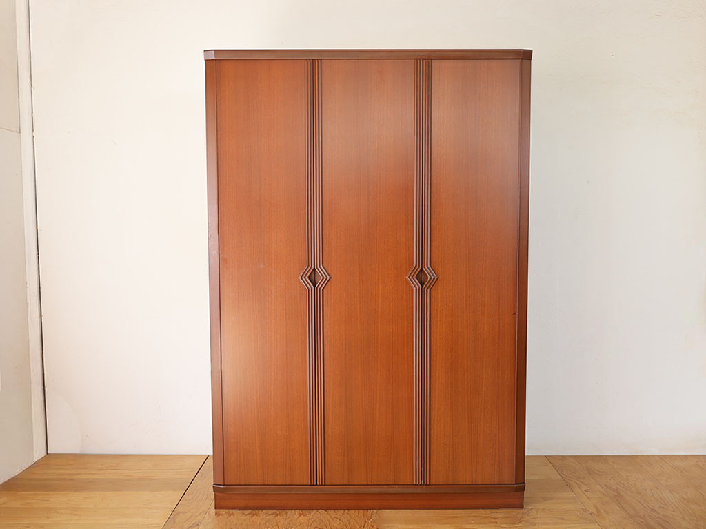 リメイク前の3枚扉の婚礼タンス