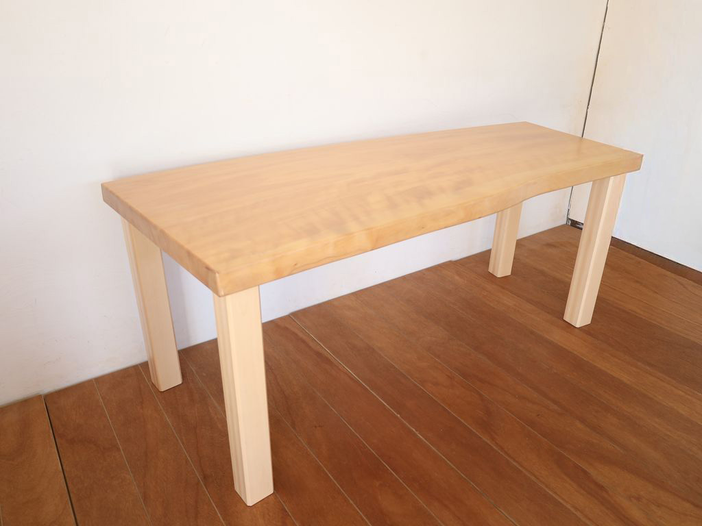 座卓をリメイクして作ったダイニングテーブル