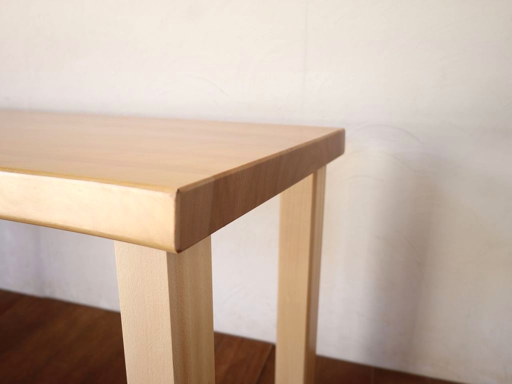 カットした側の天板