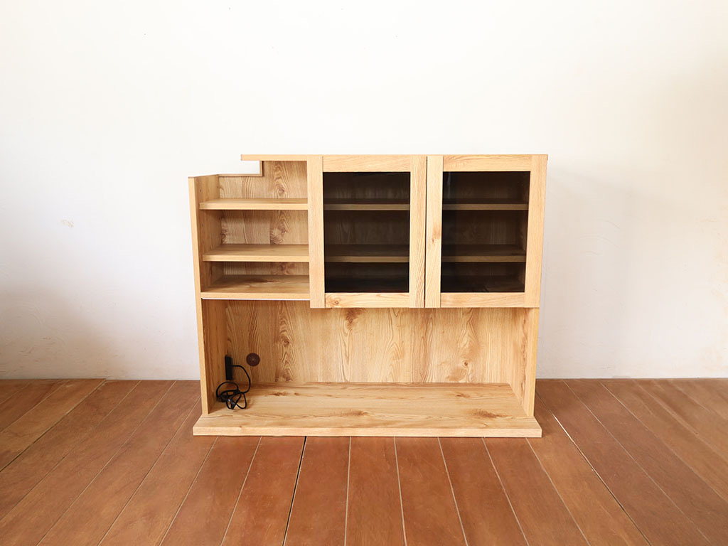 食器棚の上部をリメイク