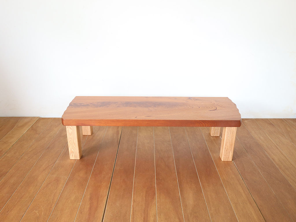 天板の奥行きをリサイズ