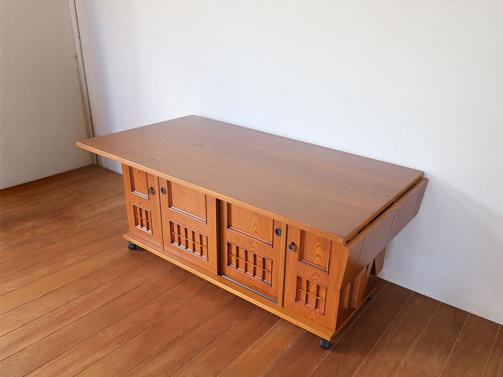 バタフライテーブル