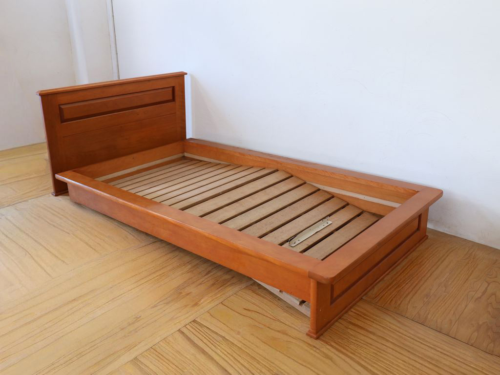 長く使われていなかったベッド