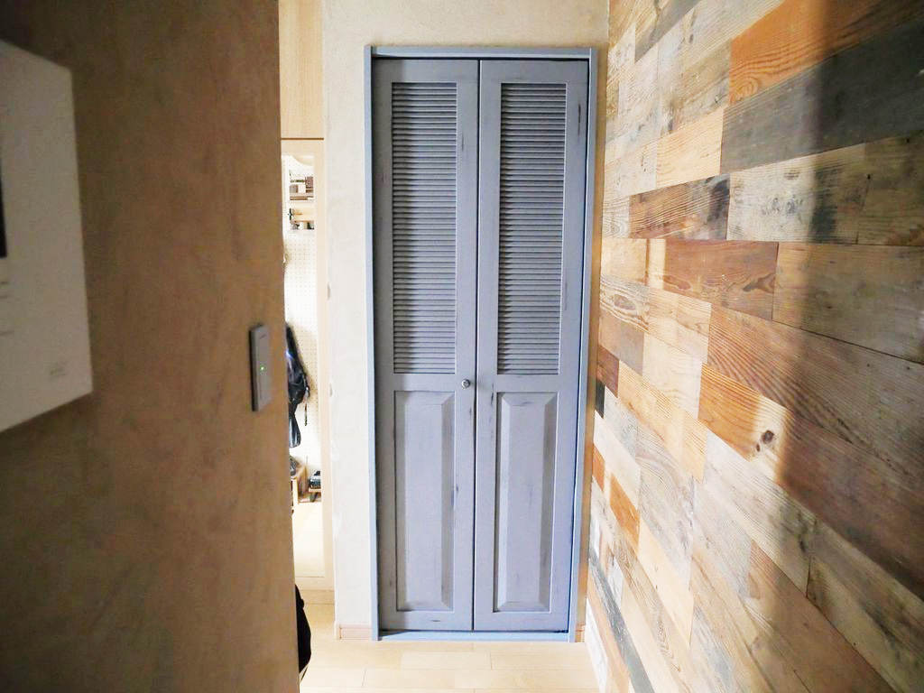 取り付けた収納扉