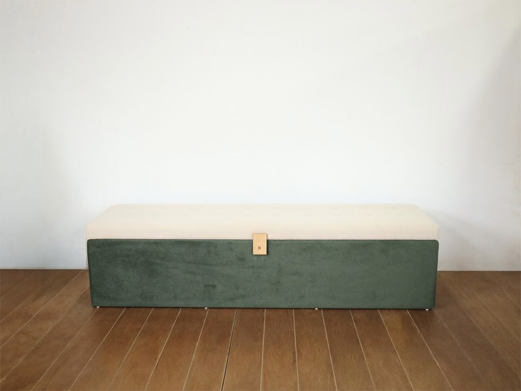 M0182:収納付きソファベンチをオーダーメイド。長尺物も収納できる仕様のイメージ