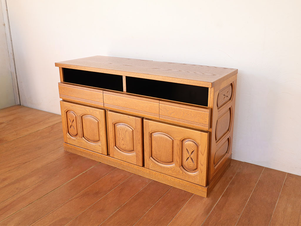 婚礼タンスからリメイクしたテレビボード