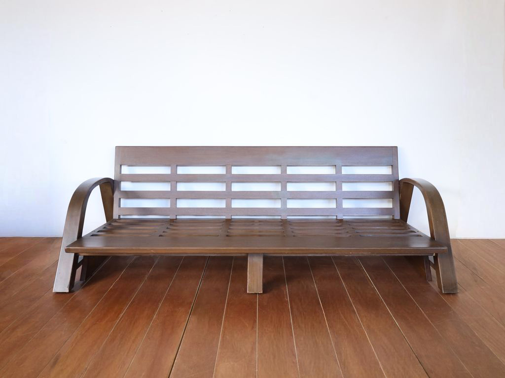 ソファフレームを分解できるようにリメイクした