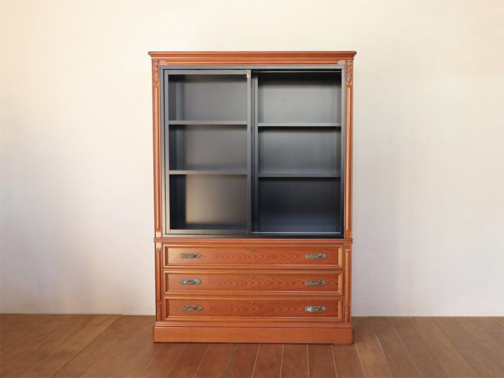 和タンスを本棚に作り替えた