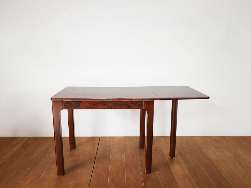 座卓の高さを上げて、天板をバタフライ式にリメイクした