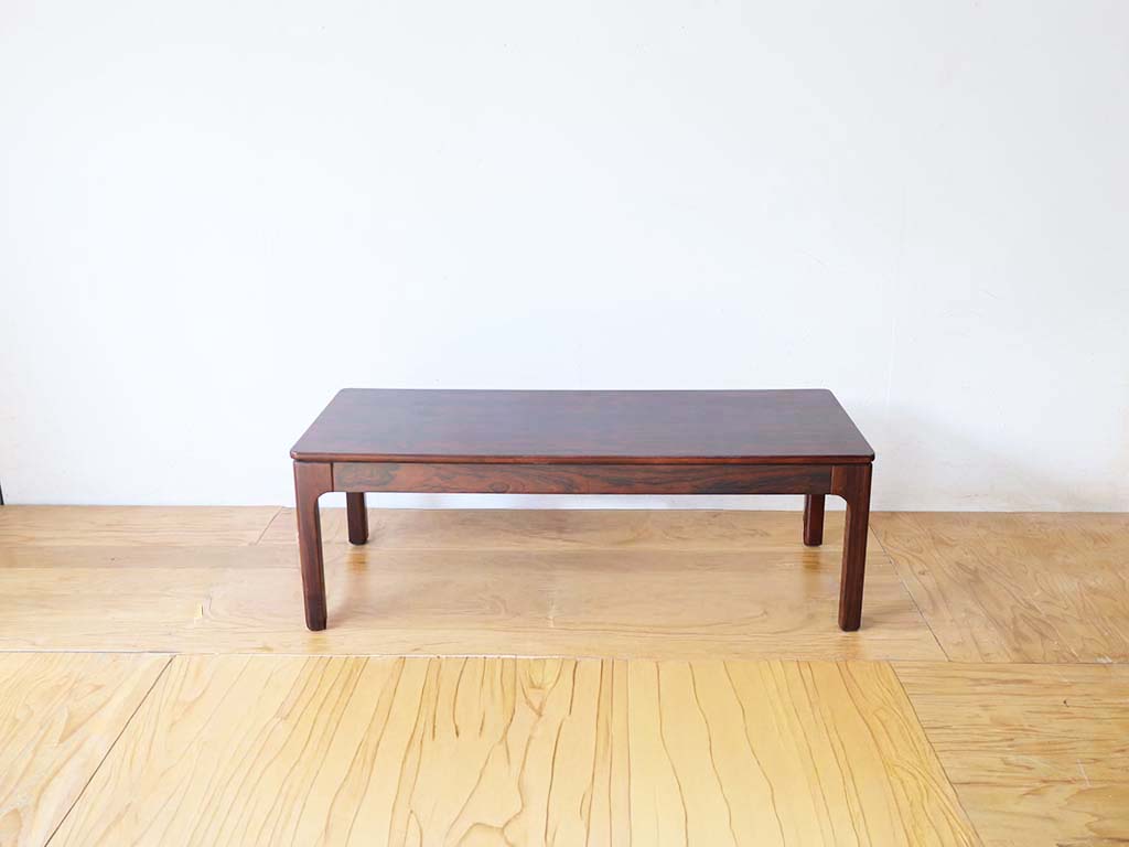 横幅135cmの座卓