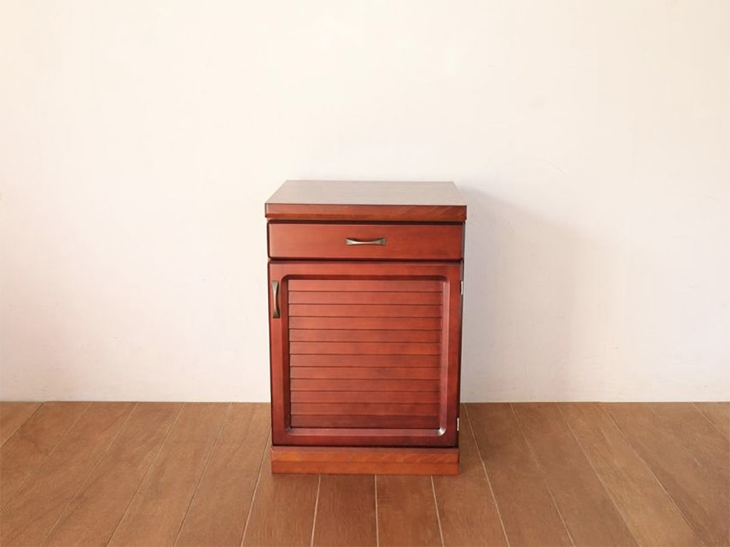 1枚扉のキャビネット