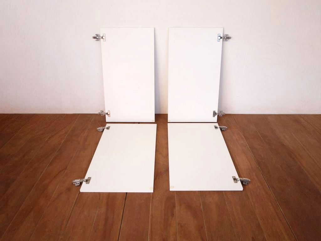 造り付け扉の色味を変えたい