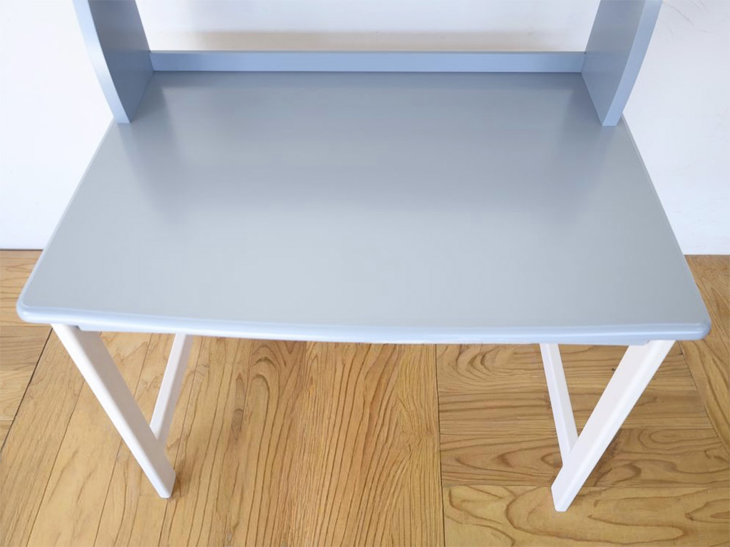 再塗装した天板