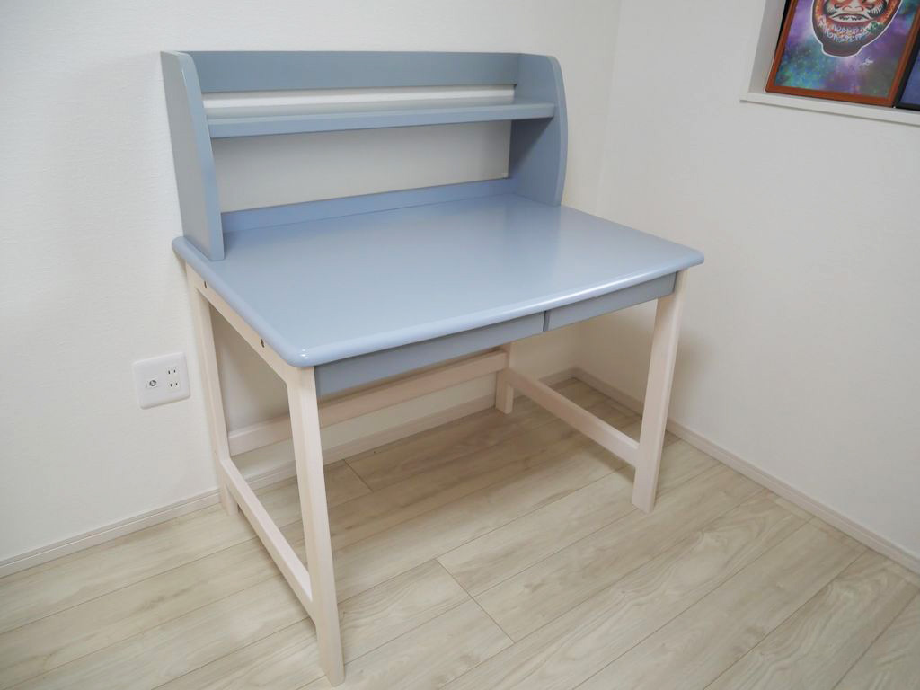 リメイクしたデスクをお届け