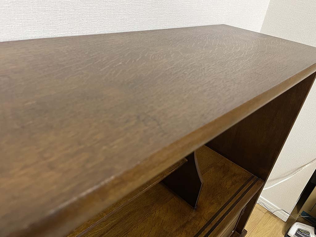 食器棚の天板